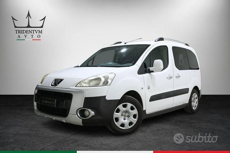 Usata Peugeot Partner Tepee Outdoor 90 CV (66 kW) 2010 Bianco Monovolume