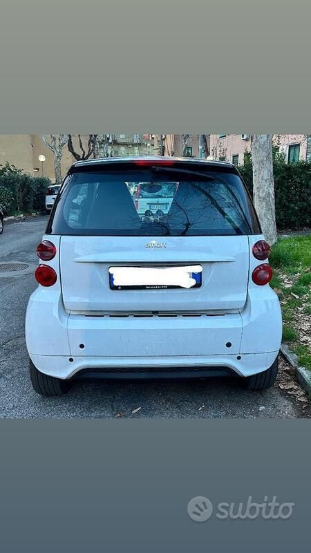 Usata Smart ForTwo Coupé 61 CV (44 kW) 2013 Utilitaria
