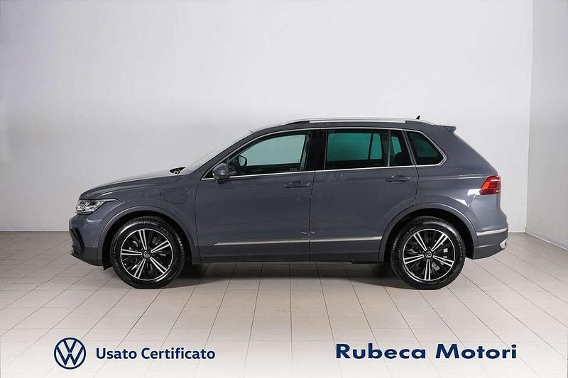 Usata VW Tiguan Elegance 245 CV (180 kW) 2023 Grigio SUV