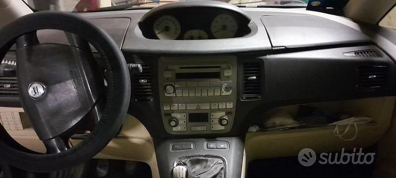 Usata Lancia Musa 101 CV (74 kW) 2006 Monovolume