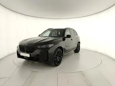 Usata BMW X5 M Sport 352 CV (258 kW) 2025 Black sapphire metallizzato SUV