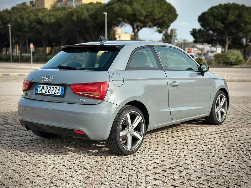 Usata Audi A1 105 CV (77 kW) 2012 Utilitaria