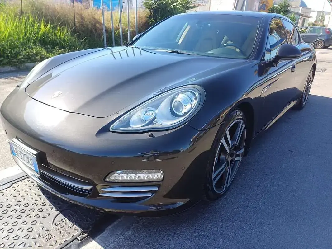 Usata Porsche Panamera Platinum Edition 250 CV (183 kW) 2013 Marrone Utilitaria