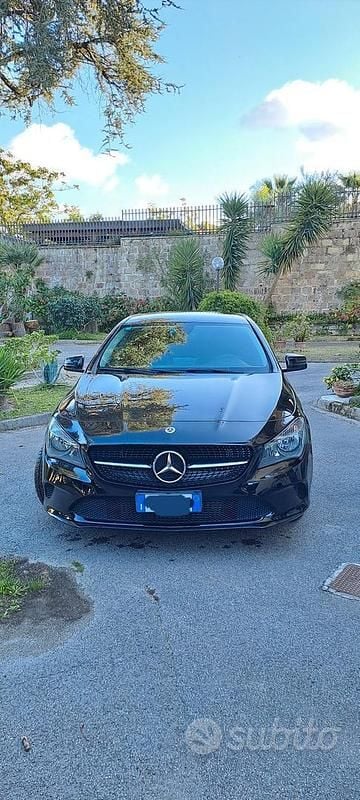 Usata Mercedes CLA200 136 CV (100 kW) 2017 Nero Berlina