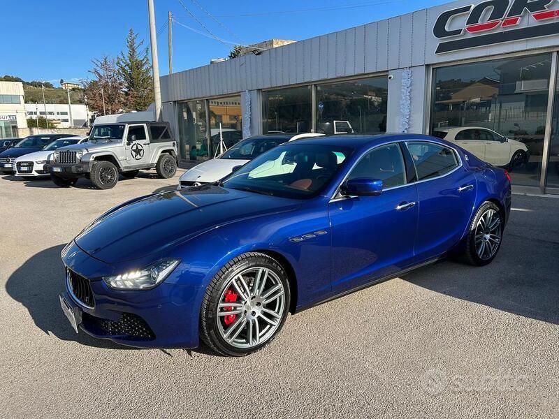 Blu Usata 2015 Maserati Ghibli GranLusso Coupé | 26.900 € (Cara) - Immagine 1/4