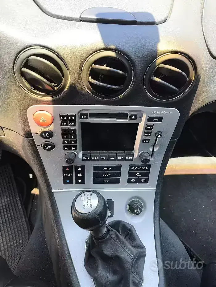 Usata Alfa Romeo 166 175 CV (128 kW) 2005 Grigio Berlina