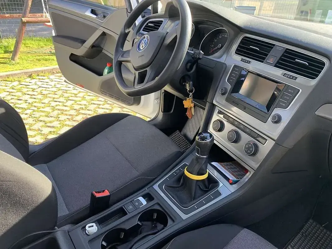Usata VW Golf VII Trendline 86 CV (63 kW) 2016 Bianco Berlina