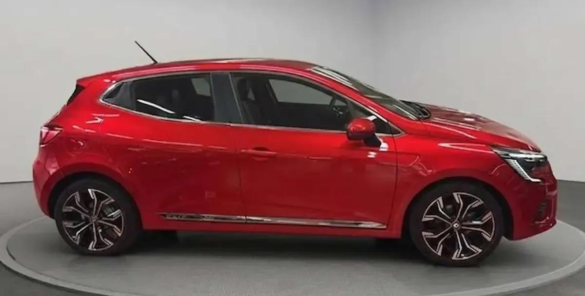 Usata Renault Clio V Intens 101 CV (74 kW) 2021 Rosso Berlina