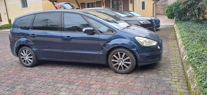 Usata Ford S-MAX Titanium 129 CV (94 kW) 2007 Monovolume