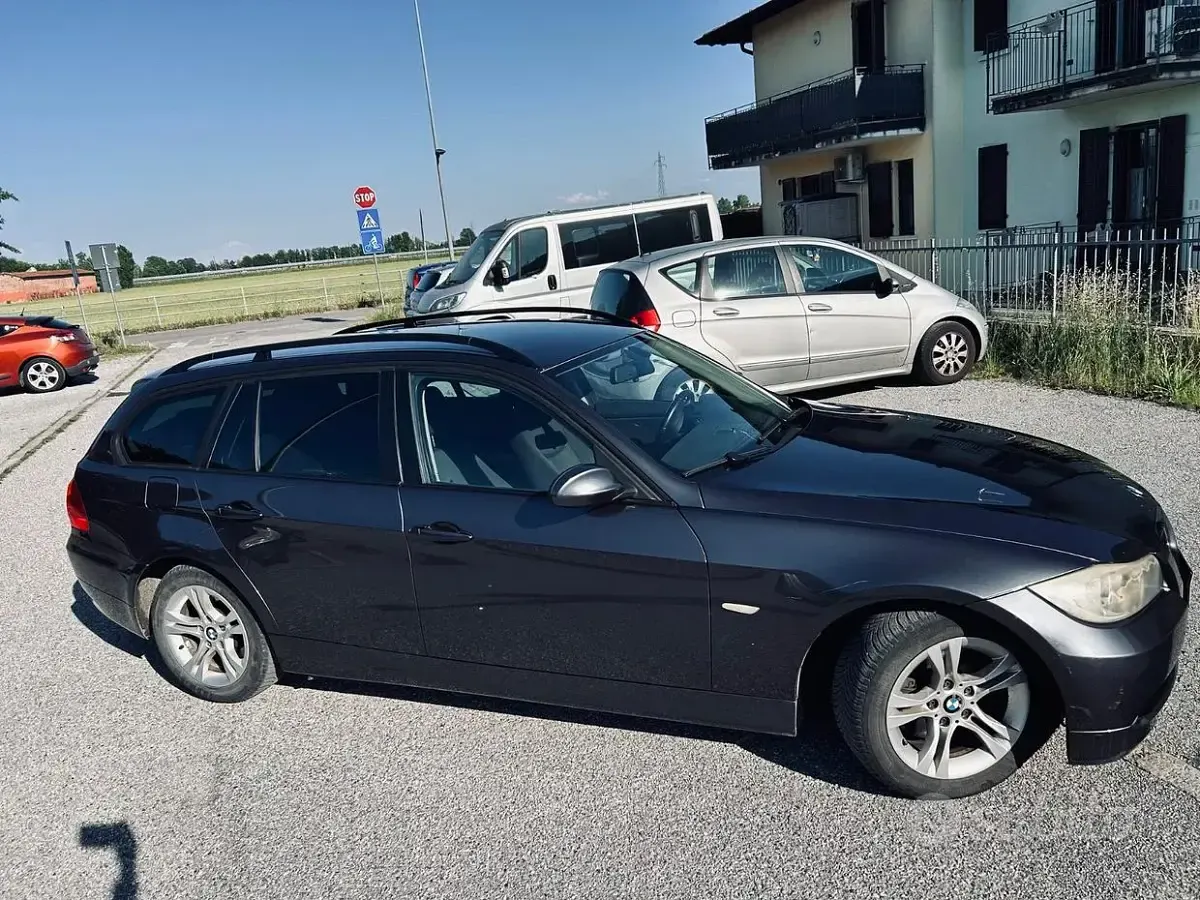 Usata BMW 318 2008 Grigio Station wagon
