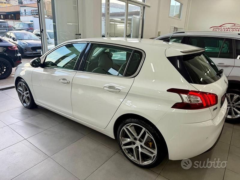 Usata Peugeot 308 GT-line 120 CV (88 kW) 2016 Bianco Berlina