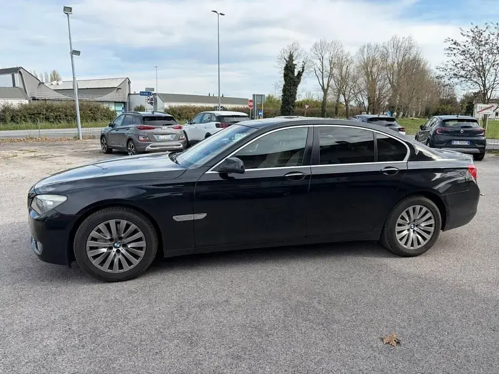 Usata BMW 730 245 CV (180 kW) 2012 Nero Berlina