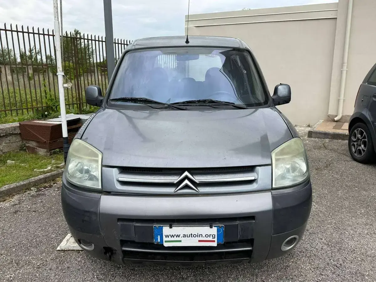 Usata Citroën e-Berlingo 90 CV (66 kW) 2004 Grigio Station wagon