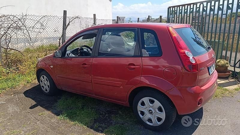 Usata Ford Fiesta 2007 Utilitaria