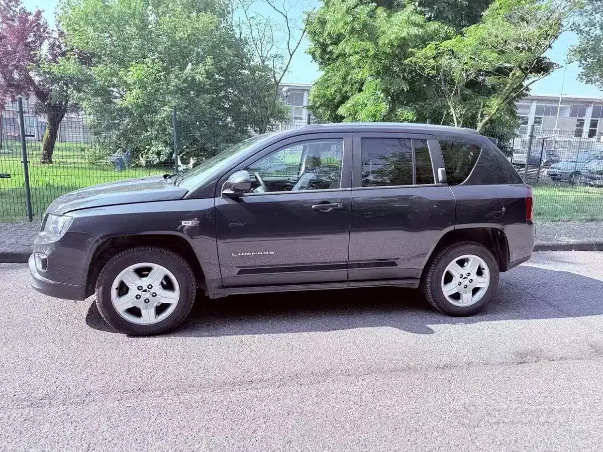 Usata Jeep Compass Limited 163 CV (119 kW) 2013 Grigio SUV