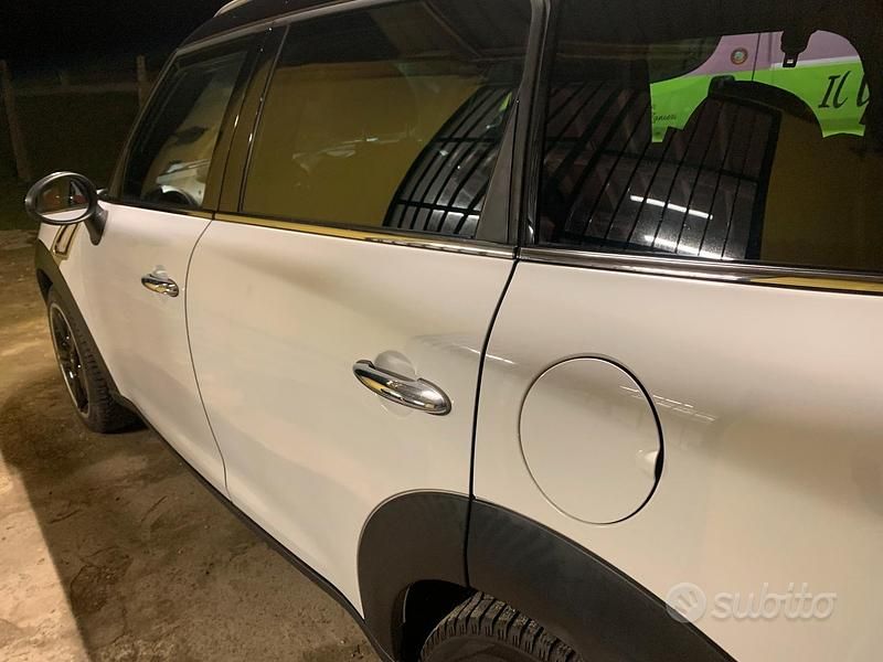 Usata Mini Cooper SD Countryman 150 CV (110 kW) 2011 Bianco SUV