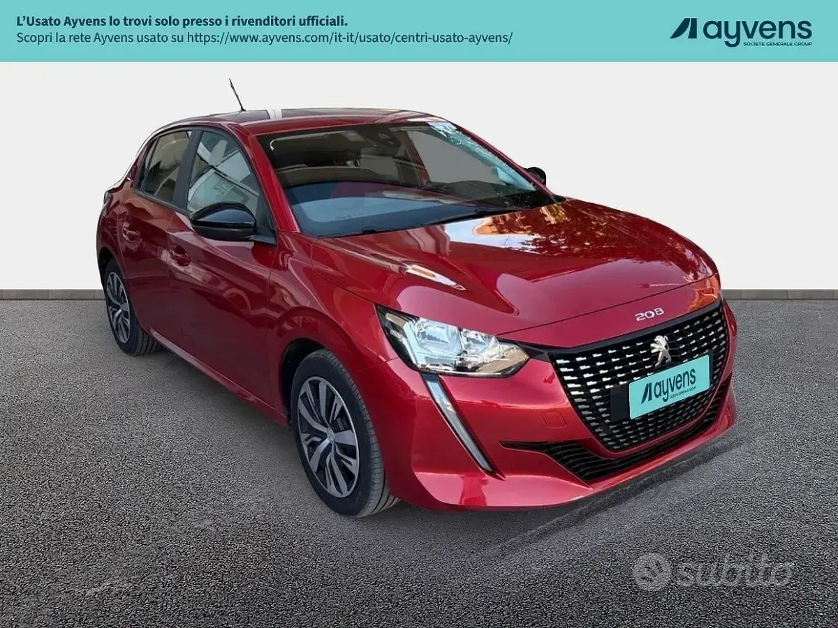 Usata Peugeot 208 Active 102 CV (75 kW) 2023 Rosso Utilitaria