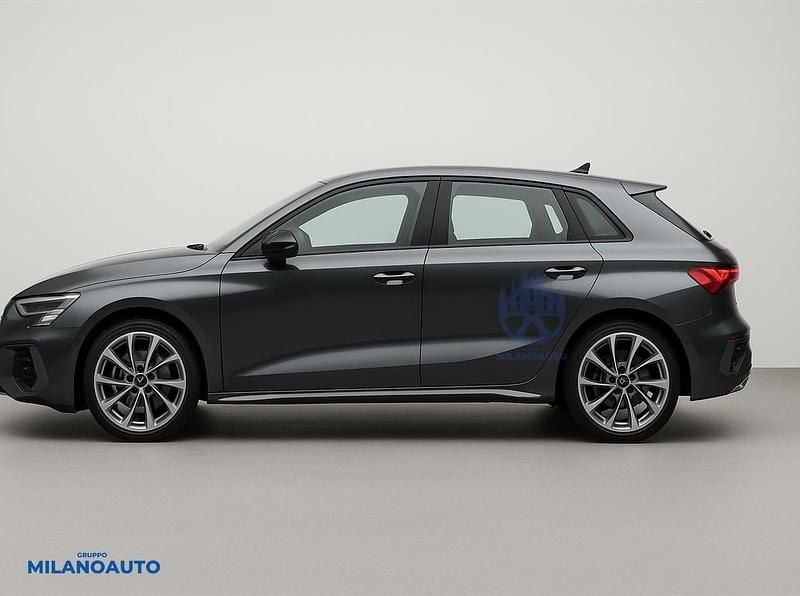 Begagnad Audi A3 Sportback S-Line 200 HK (147 kW) 2022 Grå Halvkombi