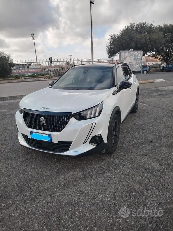 Usata Peugeot 2008 GT-line 130 CV (95 kW) 2020 Bianco SUV