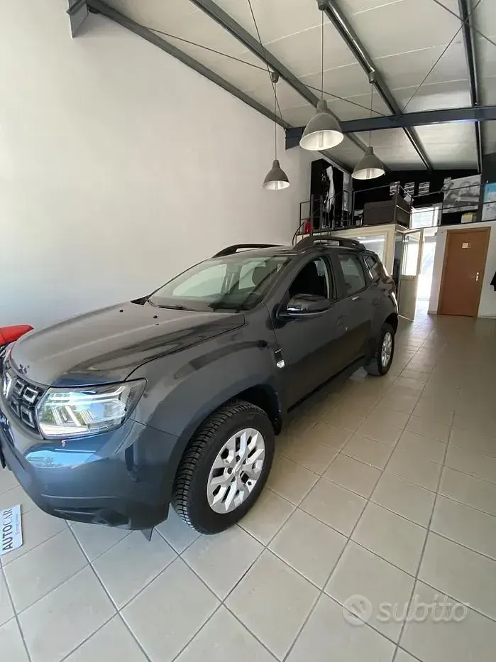 Usata Dacia Duster Prestige 114 CV (83 kW) 2022 Grigio SUV