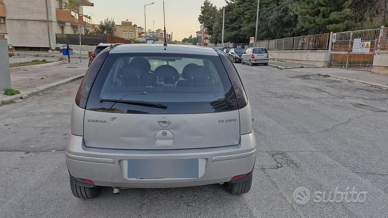 Usata Opel Corsa 2006 Grigio Utilitaria