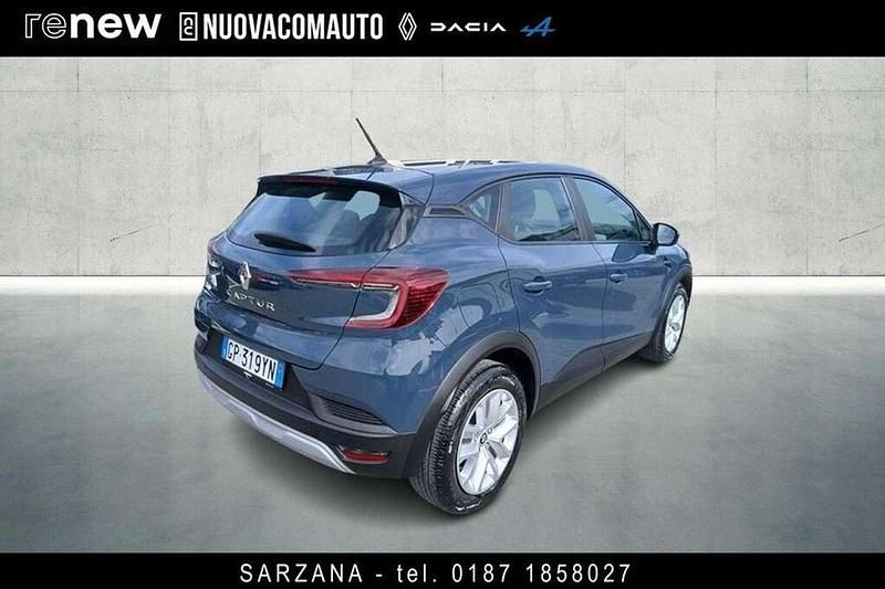 Usata Renault Captur Equilibre 91 CV (66 kW) 2023 61h blu marine SUV