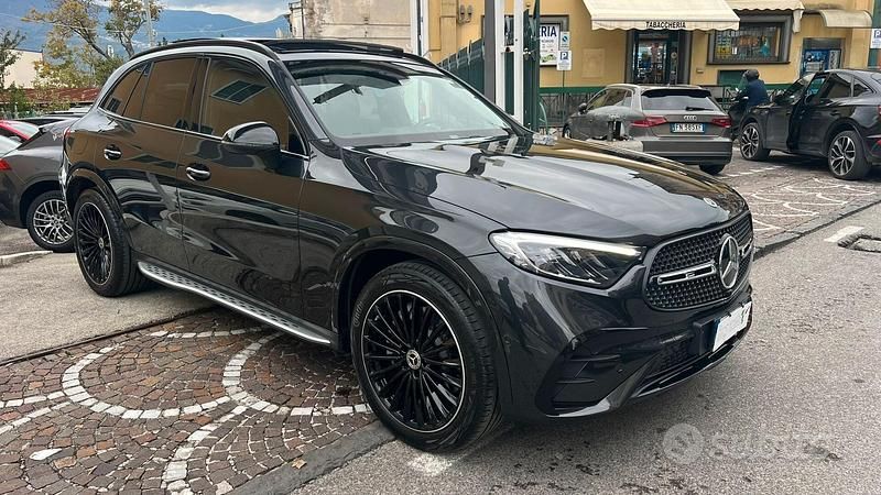 Usata Mercedes GLC220 AMG Line Premium 197 CV (144 kW) 2024 Grigio SUV