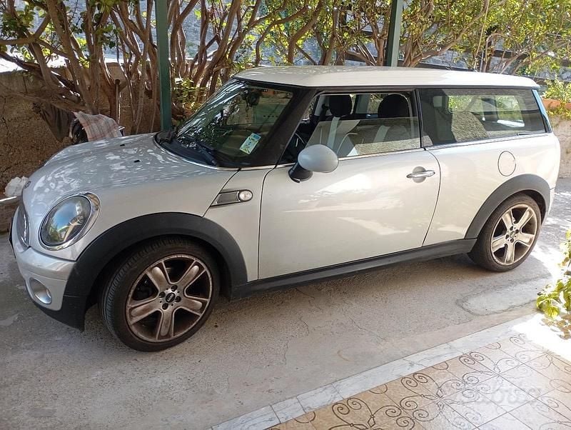 Bianco Usata 2009 Mini Clubman Station wagon | 3500 € (Buon prezzo) - Immagine 1/4
