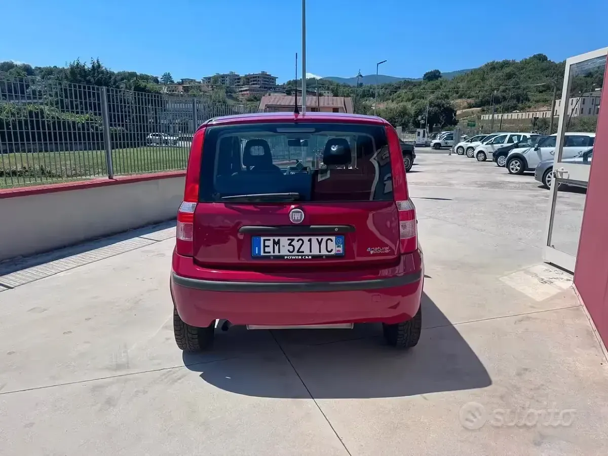 Usata Fiat Panda Classica 77 CV (56 kW) 2012 Rosso Utilitaria