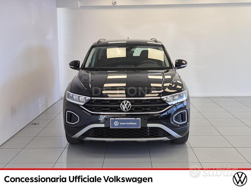 Usado VW T-Roc Life 110 CV (80 kW) 2022 Negro SUV