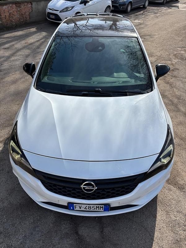 Usata Opel Astra OPC 160 CV (117 kW) 2019 Bianco Berlina