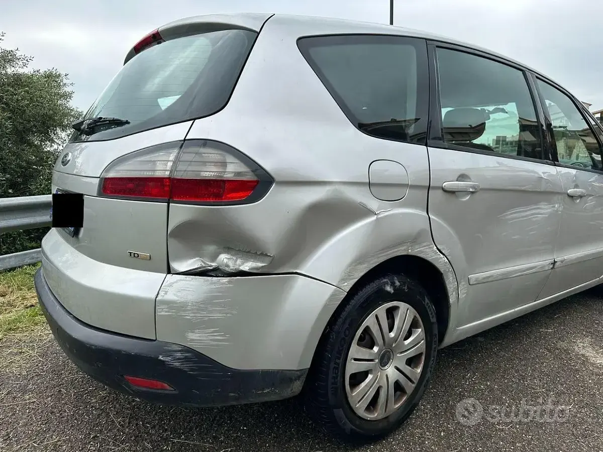 Usata Ford S-MAX S 140 CV (102 kW) 2008 Grigio Monovolume