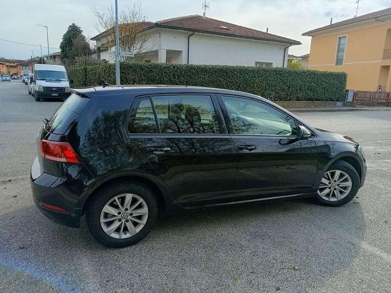 Usata VW Golf VII Executive 116 CV (85 kW) 2018 Nero Berlina