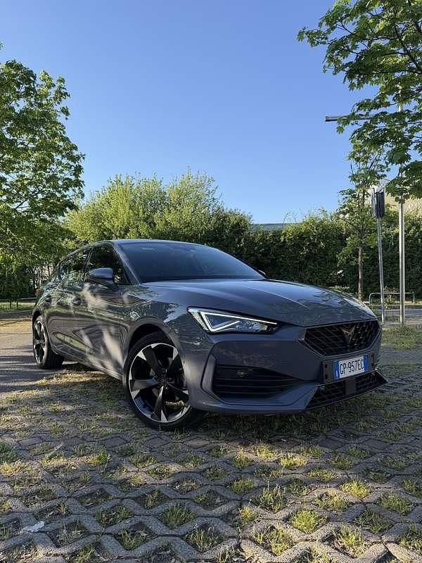 Usata Cupra Leon 150 CV (110 kW) 2023 Berlina