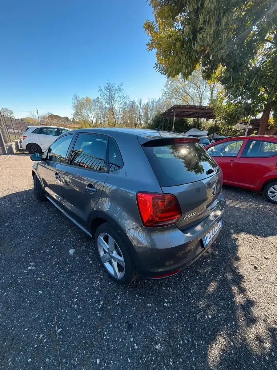 Usata VW Polo Business 74 CV (54 kW) 2016 Grigio Berlina