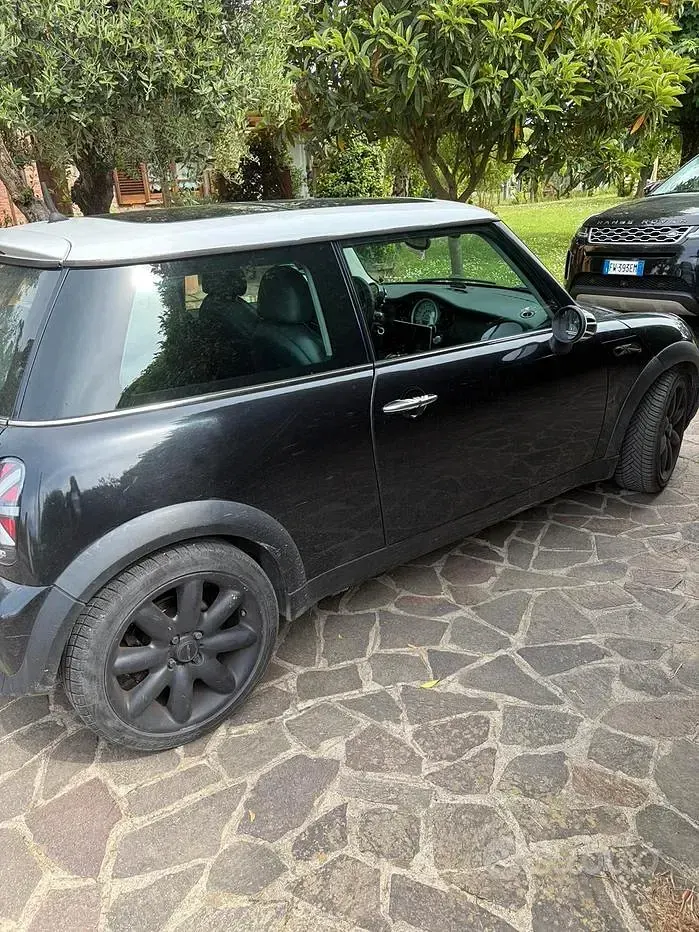 Usata Mini Cooper 116 CV (85 kW) 2004 Nero Utilitaria