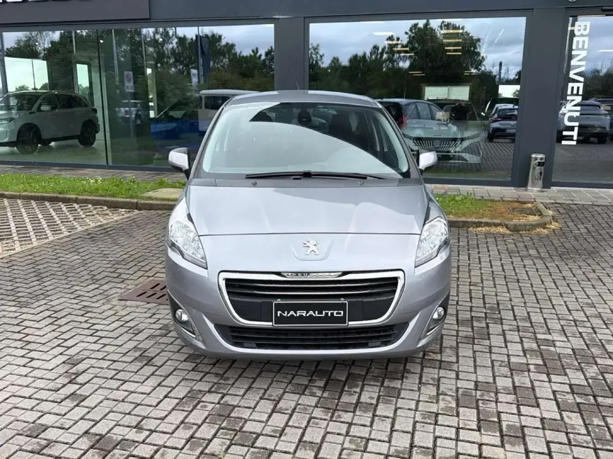 Usata Peugeot 5008 Allure 156 CV (114 kW) 2014 Blu/azzurro Monovolume