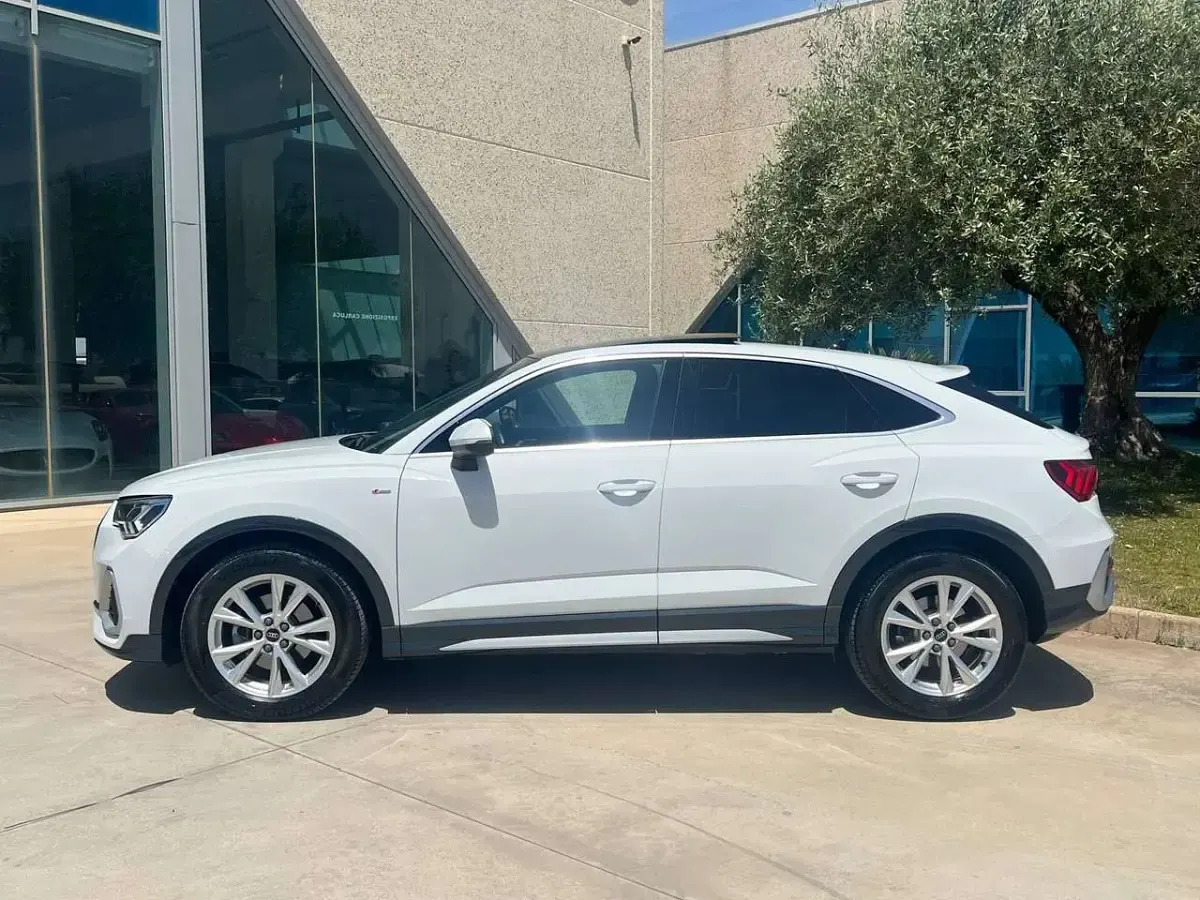 Usata Audi Q3 Sportback S-Line 150 CV (110 kW) 2023 Bianco SUV