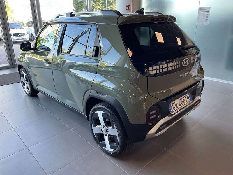 Nuova Hyundai Inster 84 kW (115 CV) 2025 Tomboi khaki Utilitaria