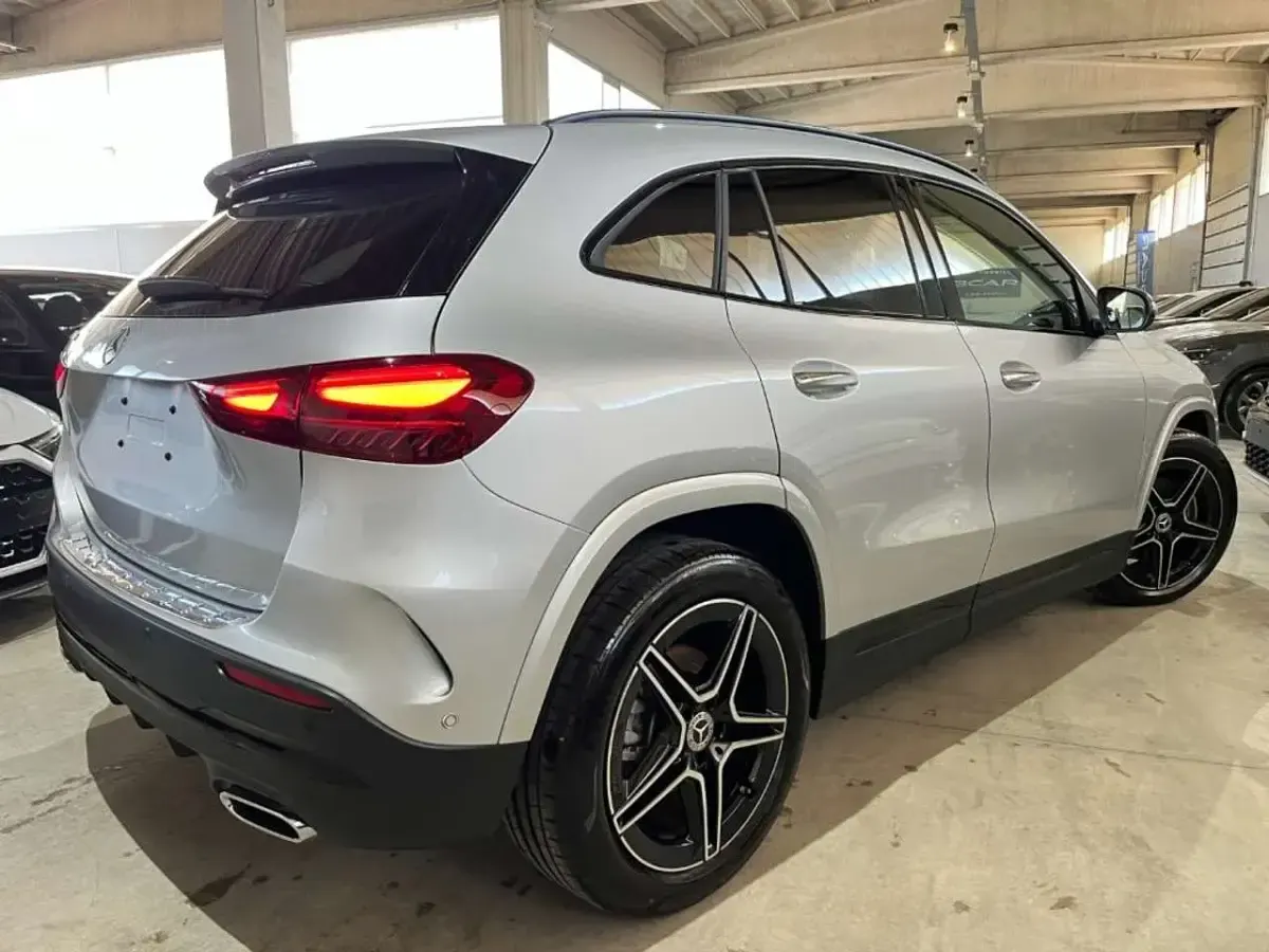 Nuova Mercedes GLA200 AMG Line Premium Plus 163 CV (119 kW) 2025 Grigio SUV