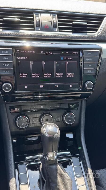 Usata Skoda Superb 140 CV (102 kW) 2016 Marrone Berlina