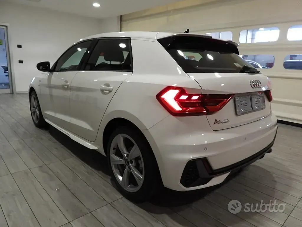 Nuova Audi A1 Sportback S-Line 116 CV (85 kW) 2026 Bianco Utilitaria