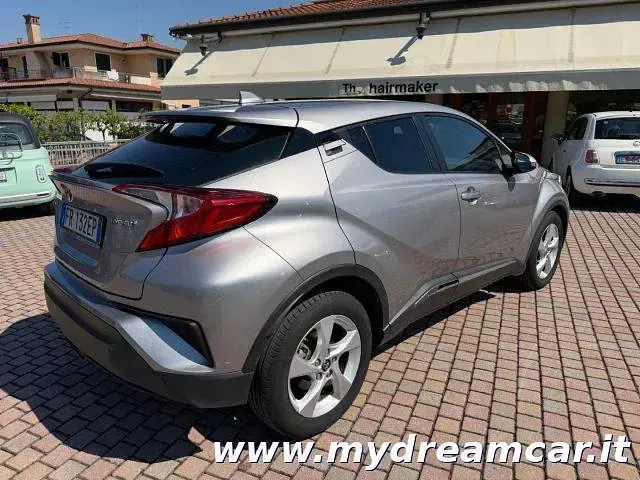Occasion Toyota C-HR Business Edition 177 ch (130 kW) 2018 Gris SUV