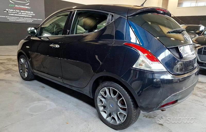 Usata Lancia Ypsilon S 85 CV (62 kW) 2012 Blu Utilitaria