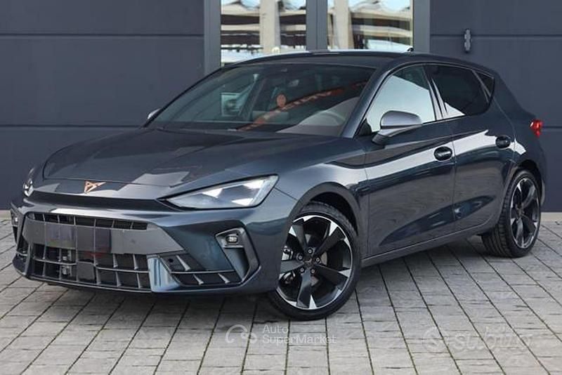 Usata Cupra Leon 150 CV (110 kW) 2025 Grigio Berlina