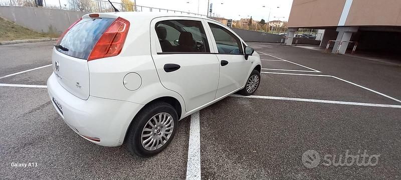 Usata Fiat Grande Punto 2009 Utilitaria