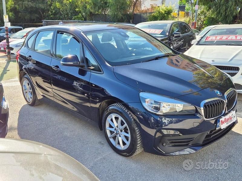 Usata BMW 216 Active Tourer Advantage 116 CV (85 kW) 2020 Blu Monovolume