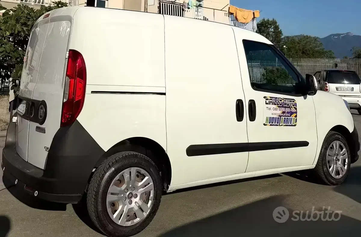 Usata Fiat Doblò 105 CV (77 kW) 2016 Bianco Monovolume