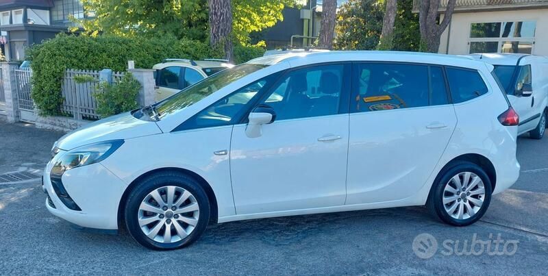 Usata Opel Zafira 150 CV (110 kW) 2016 Bianco Monovolume