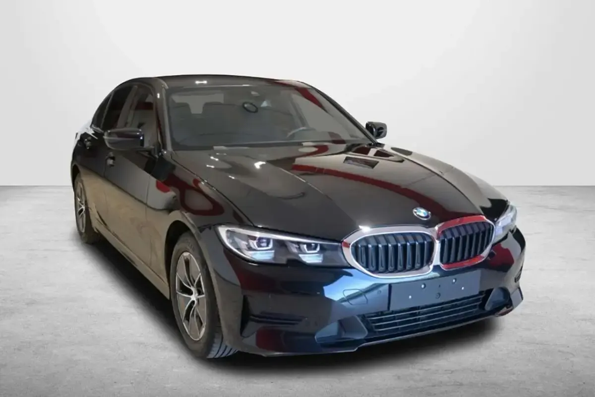 Usata BMW 316 Advantage 122 CV (89 kW) 2021 Nero Berlina